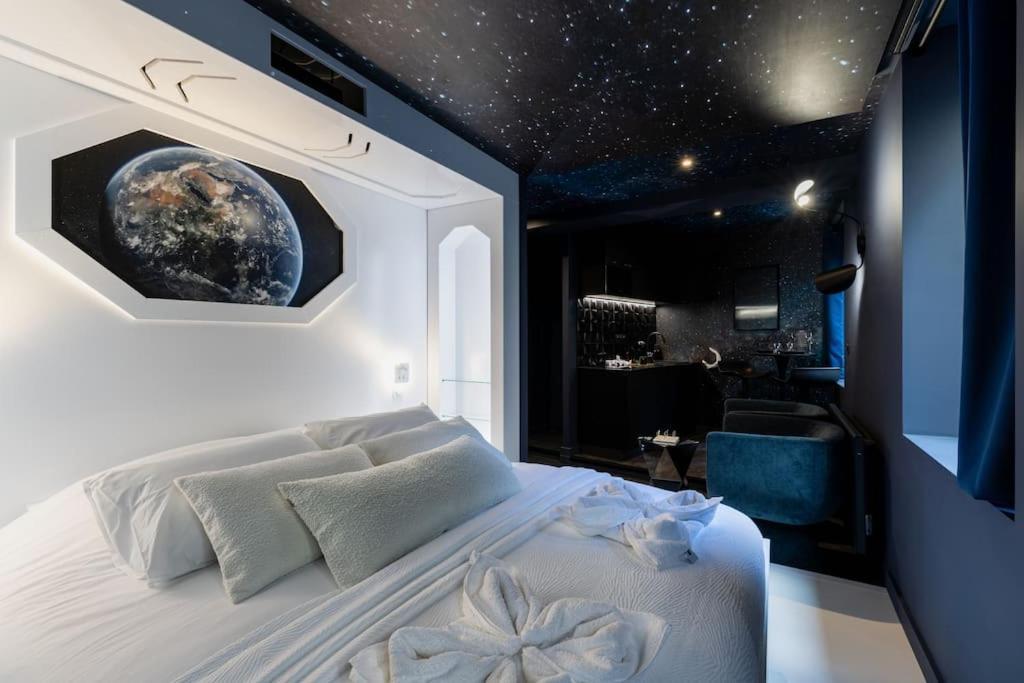 Appartement Galaxy La Tete Dans Les Etoiles à Riom Extérieur photo