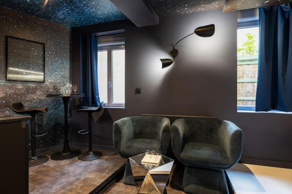 Appartement Galaxy La Tete Dans Les Etoiles à Riom Extérieur photo